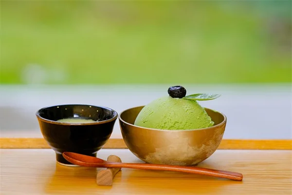トマトがしおれる原因と対策｜今すぐできる5つの緊急対応